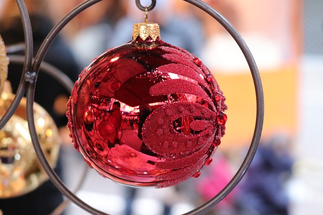 guirlade dans étale au marché de noël